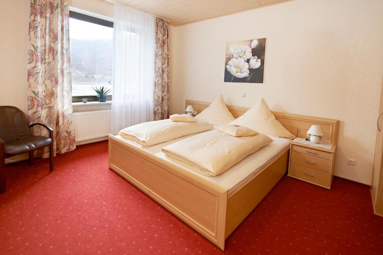 Hotel & Restaurant Krone Kestert Kültér fotó